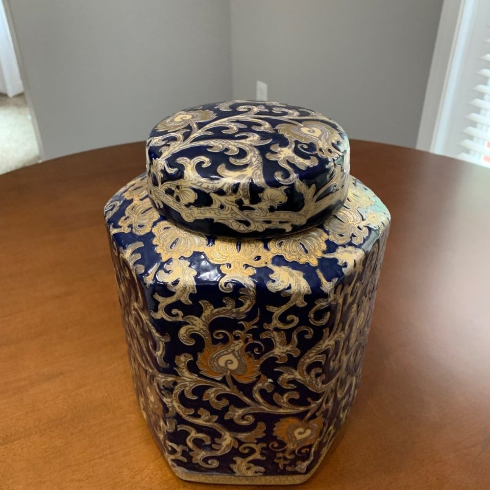 Vintage Antique Chinese Vase Urn - Picture 2 of 8